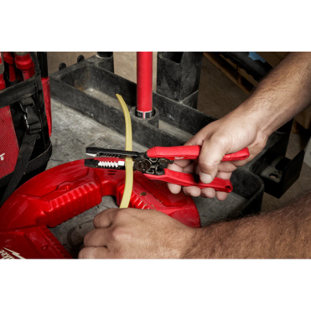 Milwaukee Tool 7-in-1 High Leverage Combination Pliers image 2